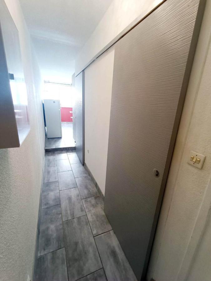 Appartement Agreable Logement Sur La Marina à Le Barcarès Extérieur photo